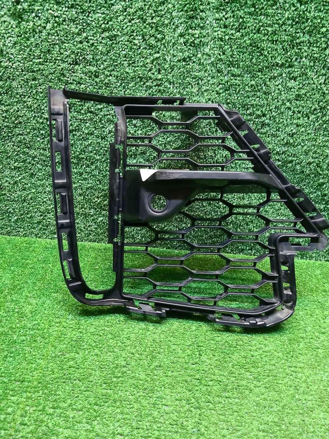 Решетка бампера правая BMW X7 G07 (19-22) M-paket