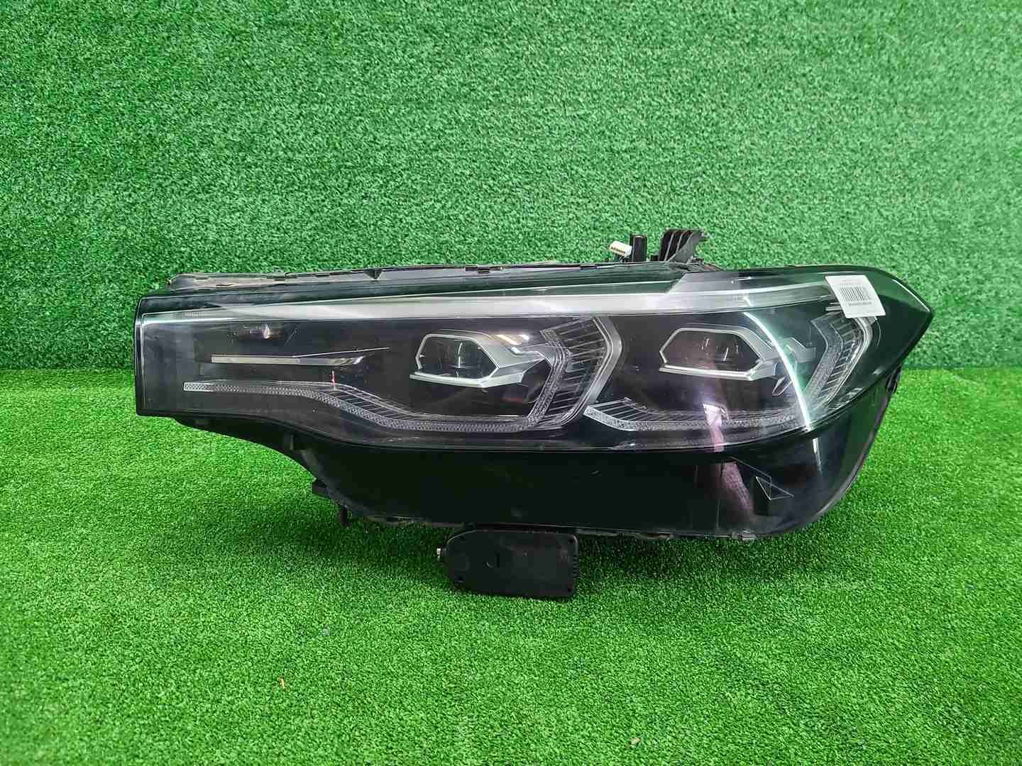 Фара левая BMW X7 G07 (2019-2022) LED