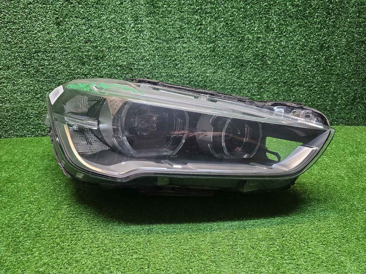 Фара правая BMW X1 F48 (2015-2019) LED
