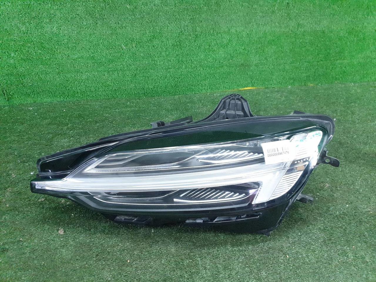 Фара левая Volvo S60 3 (2018-н.в.) LED