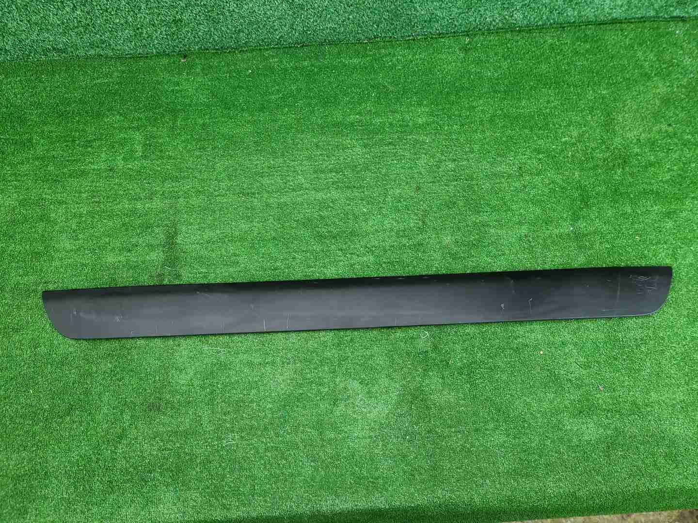 Накладка крышки багажника Toyota RAV4 5 XA50 18-нв
