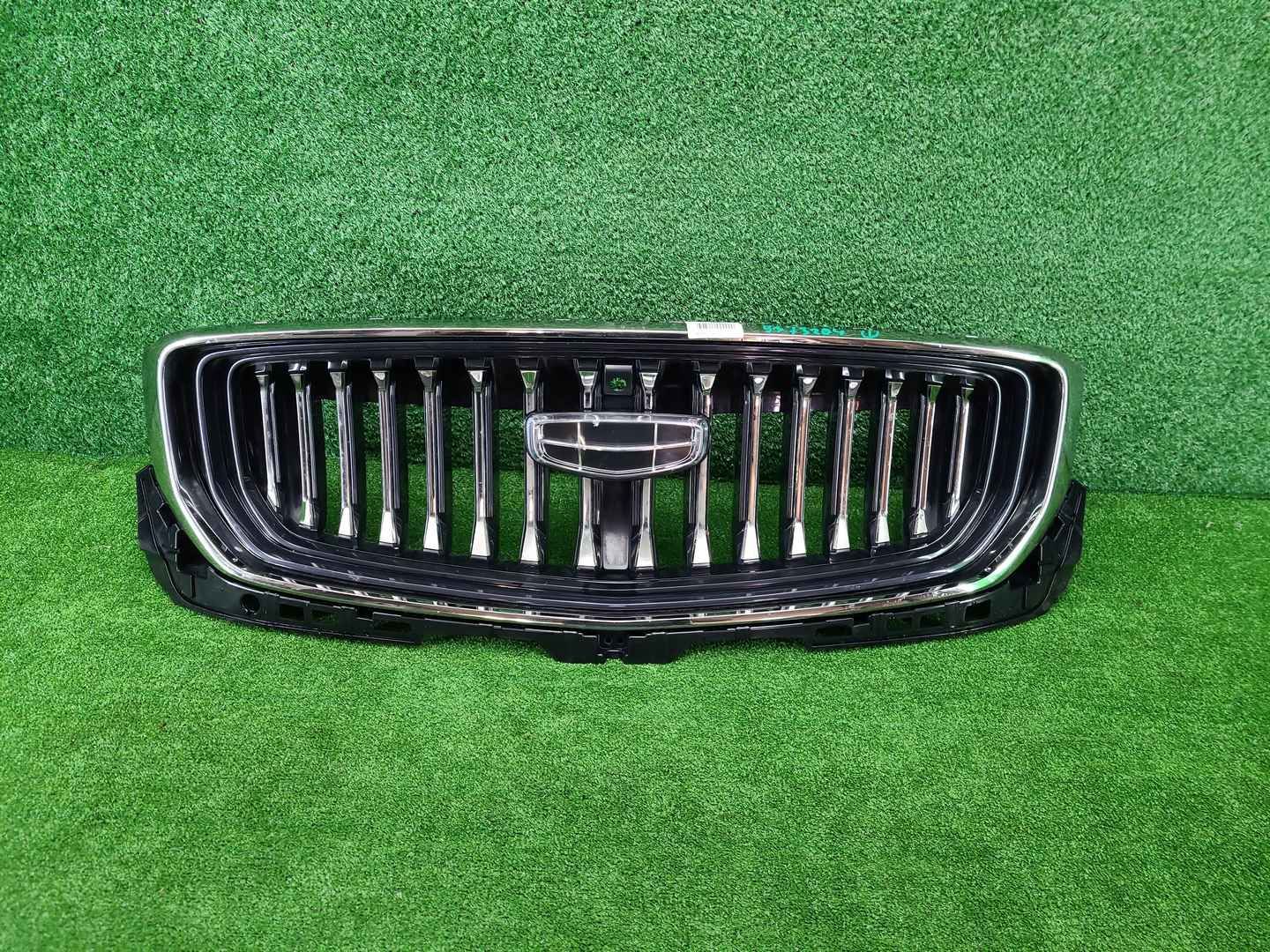 Решетка радиатора Geely Monjaro (2021-н.в.)