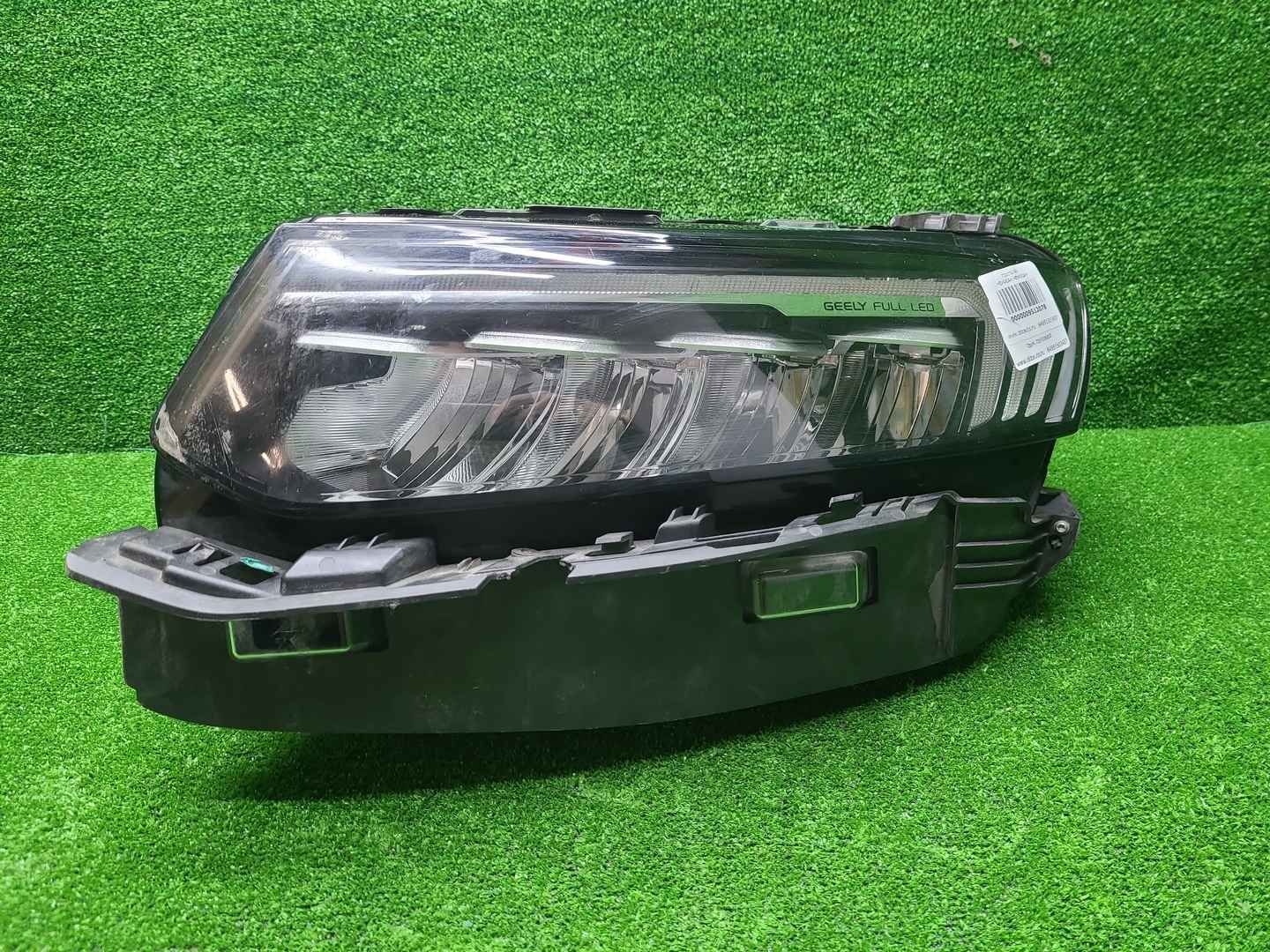 Фара левая Geely Tugella (2019-2024) LED