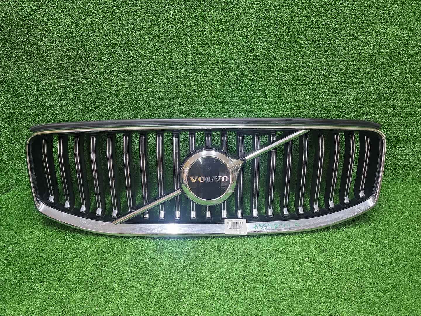 Решетка радиатора Volvo XC60 2 (2021-2025)