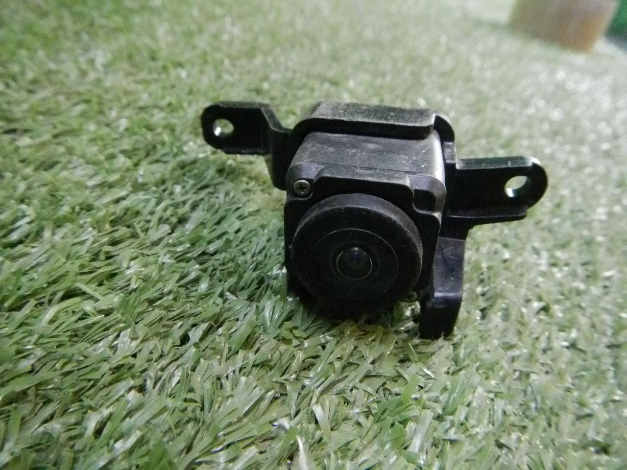 Камера правая Toyota Land Cruiser 200 (2015-2021)