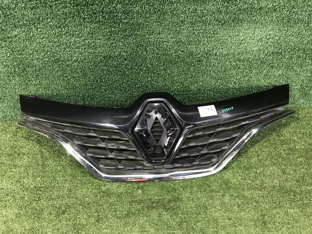 Решетка радиатора Renault Kaptur (2016-2020)