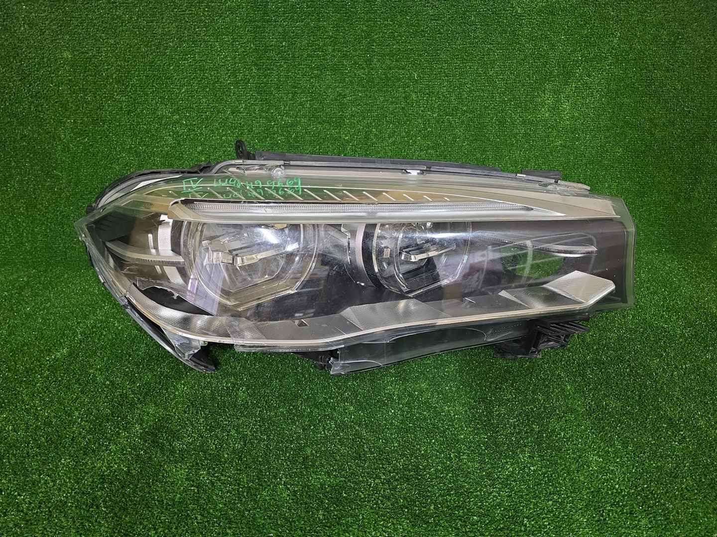 Фара правая BMW X5 F15 X6 F16 (2015-2018) Adaptive LED