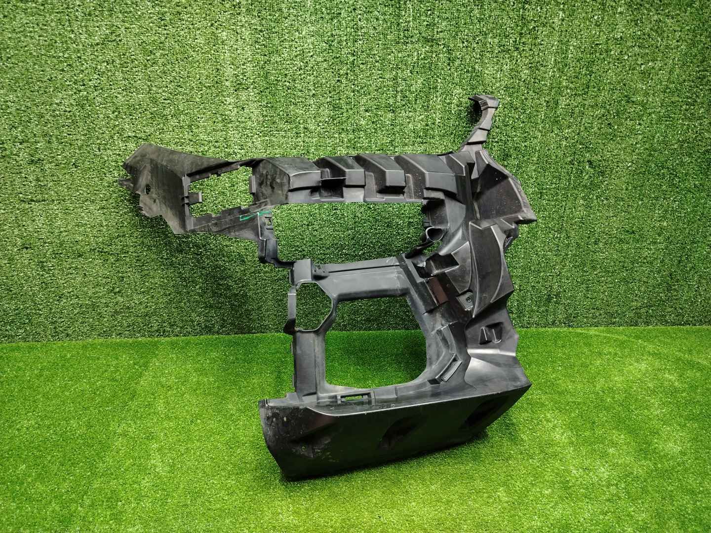 Кронштейн бампера правый BMW X6 G06 19-23 M-paket