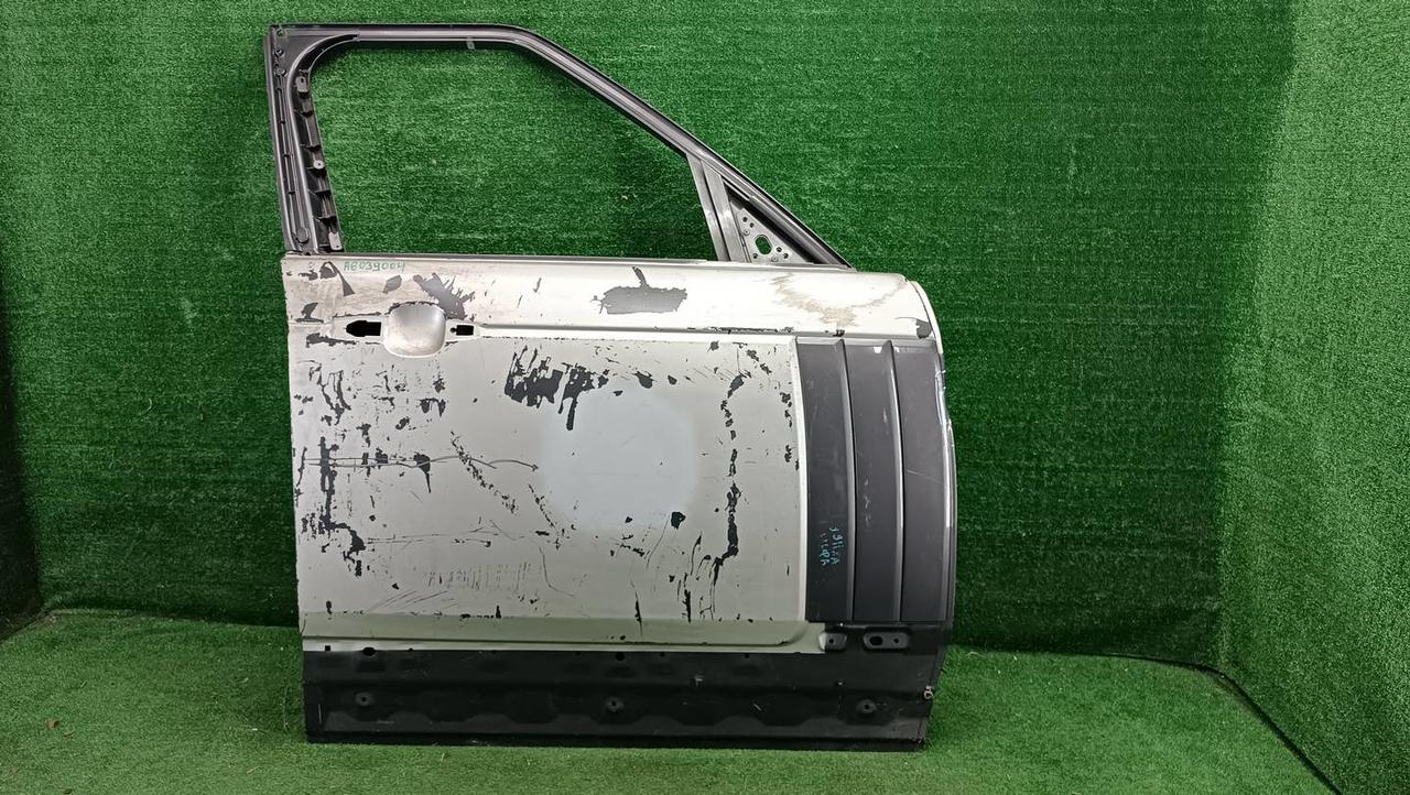 Дверь передняя правая Range Rover Vogue L405 12-22