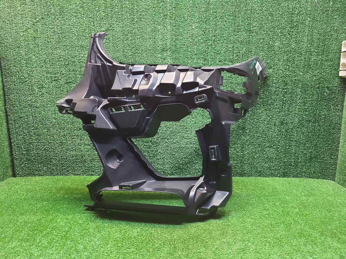 Кронштейн бампера левый BMW X6 G06 19-23 M-paket