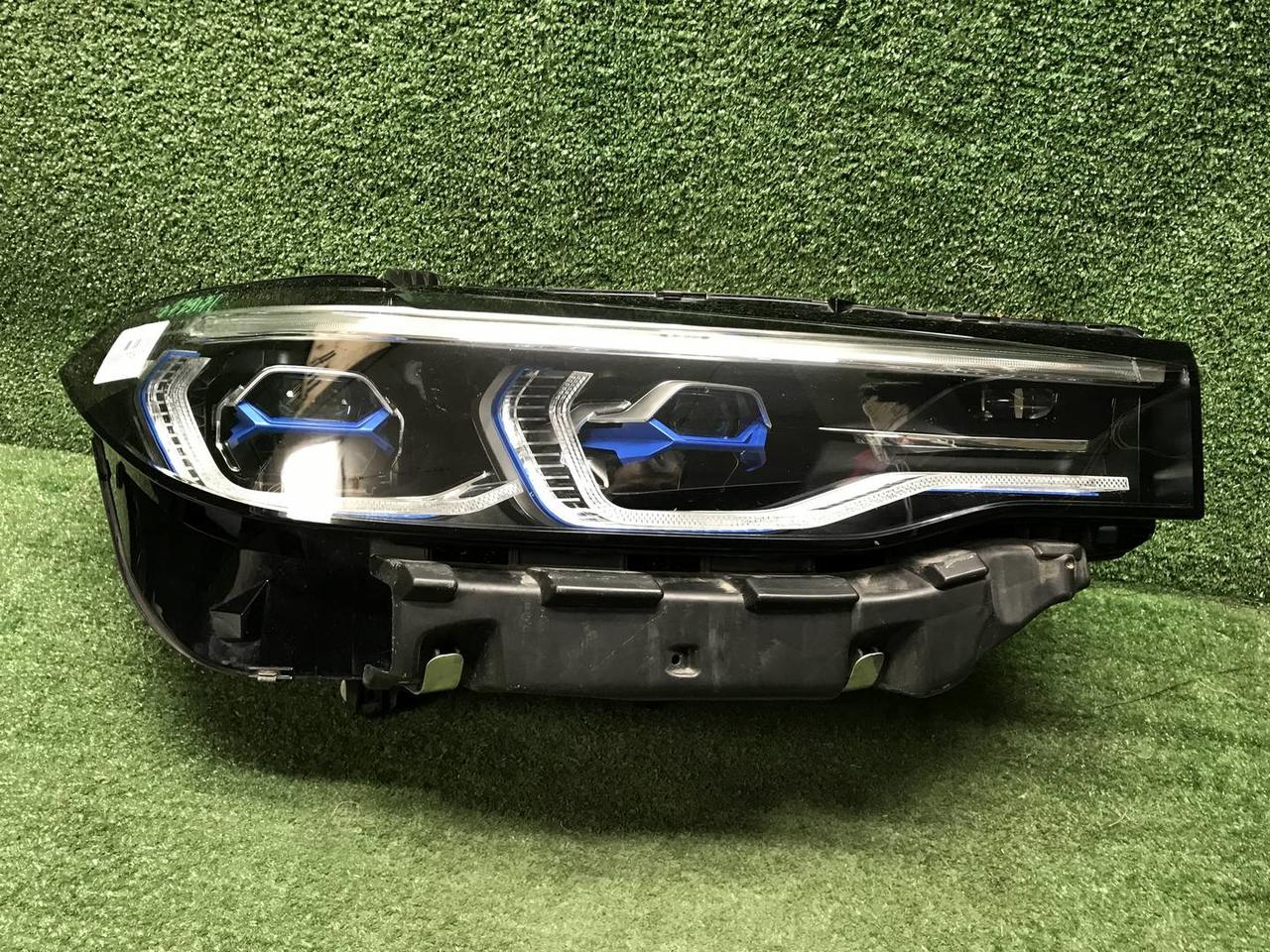 Фара правая BMW X7 G07 (2019-2022) Laser Light