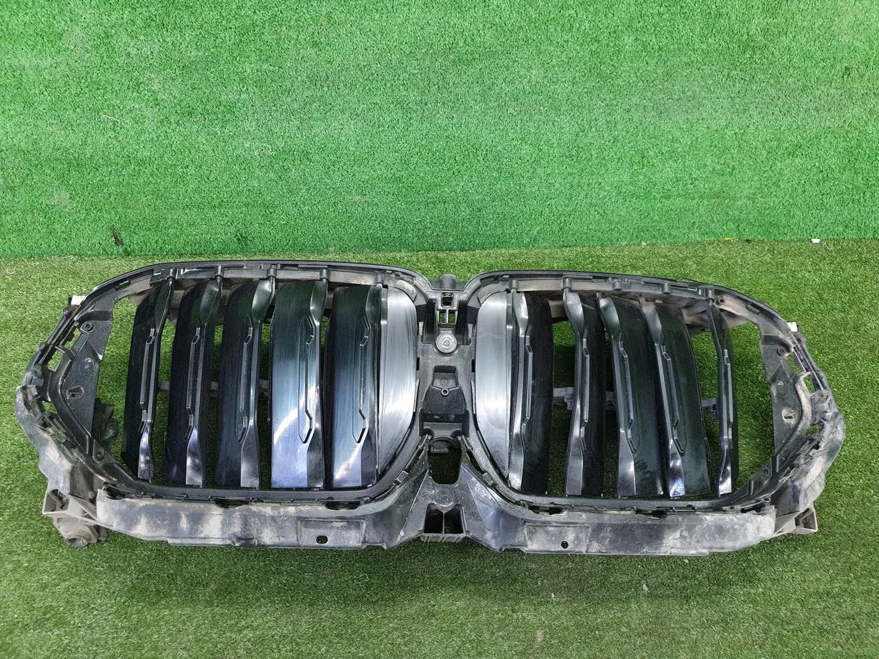 Решетка радиатора BMW X6 G06 (2019-н.в.)