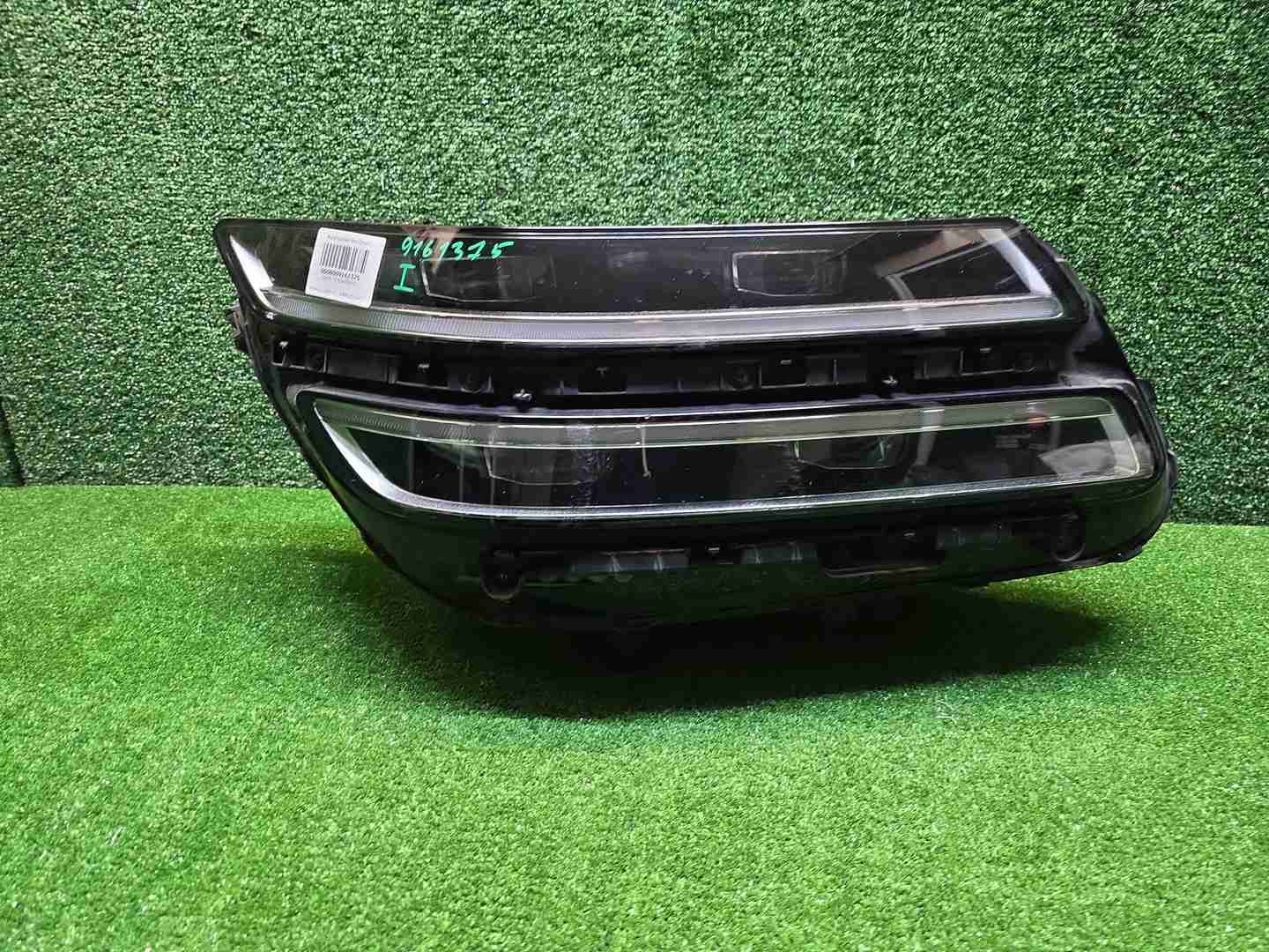 Фара правая Genesis GV80 (2020-2023) LED