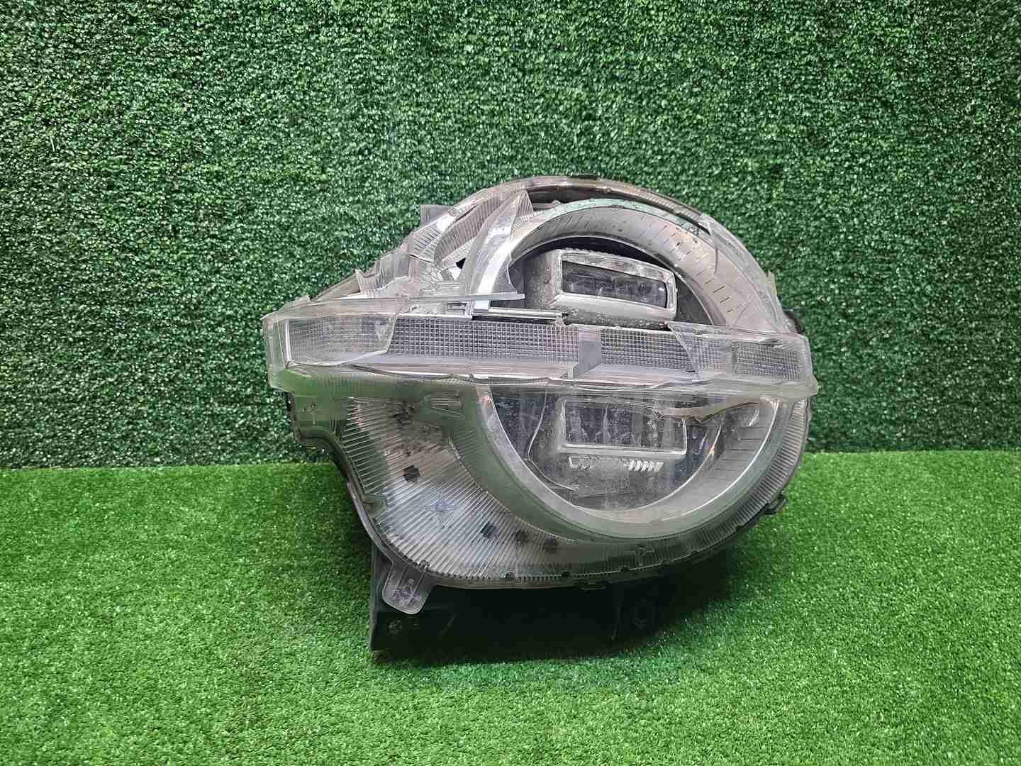 Фара правая Tank 300 (2021-н.в.) LED