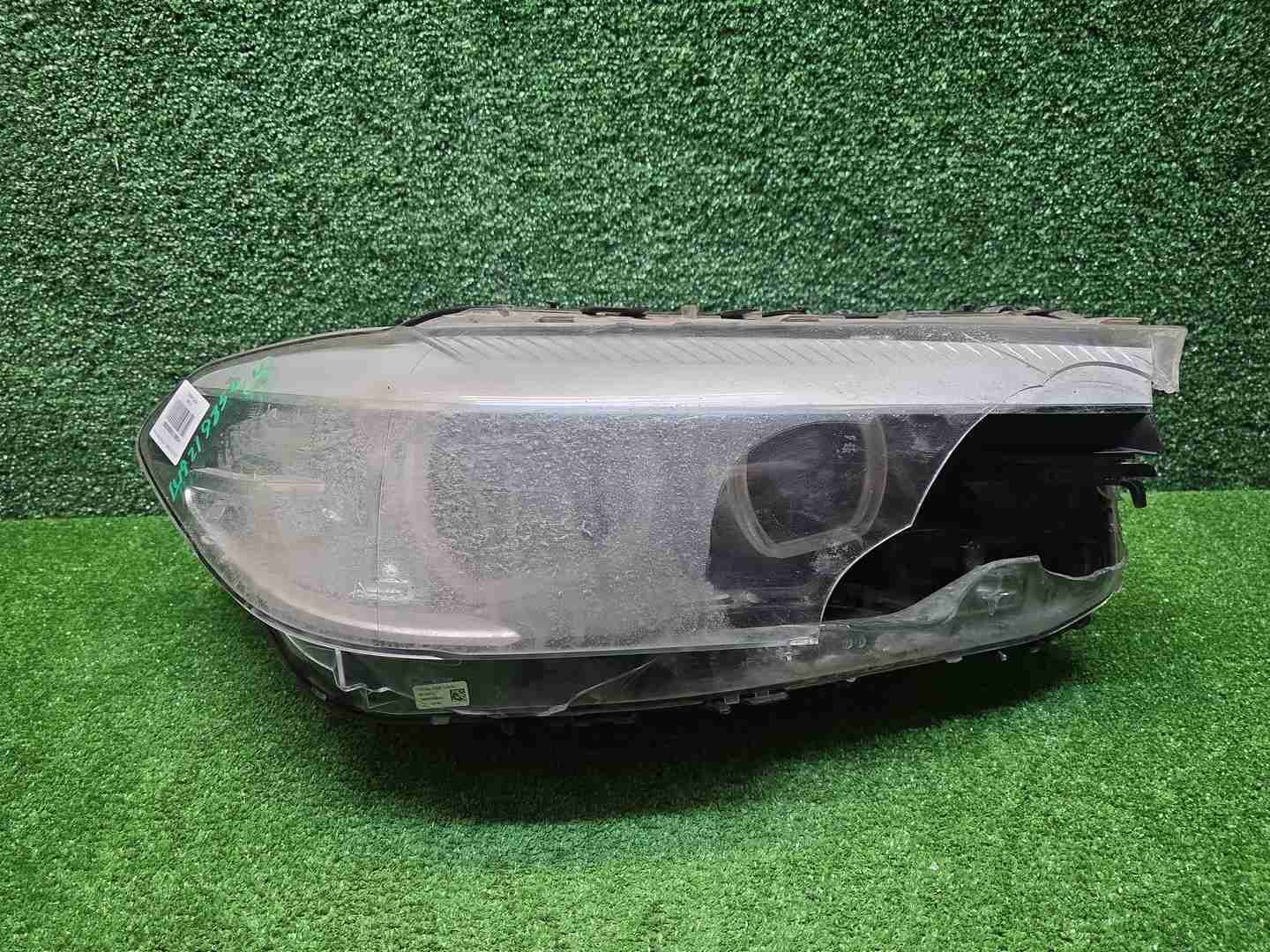 Фара правая BMW 5er G30 (2017-2020) LED