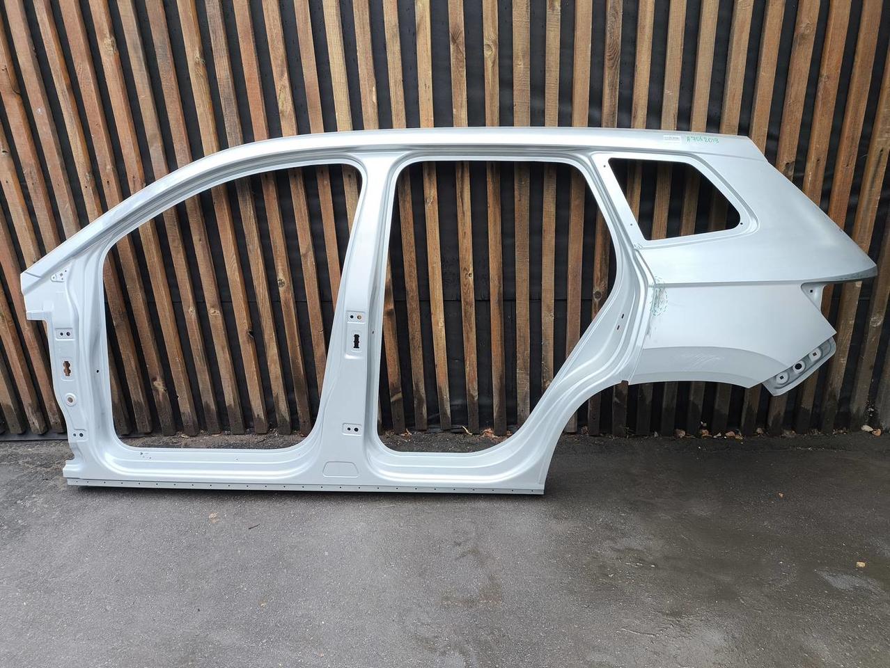 Крыло заднее левое Skoda Karoq (2017-н.в.)
