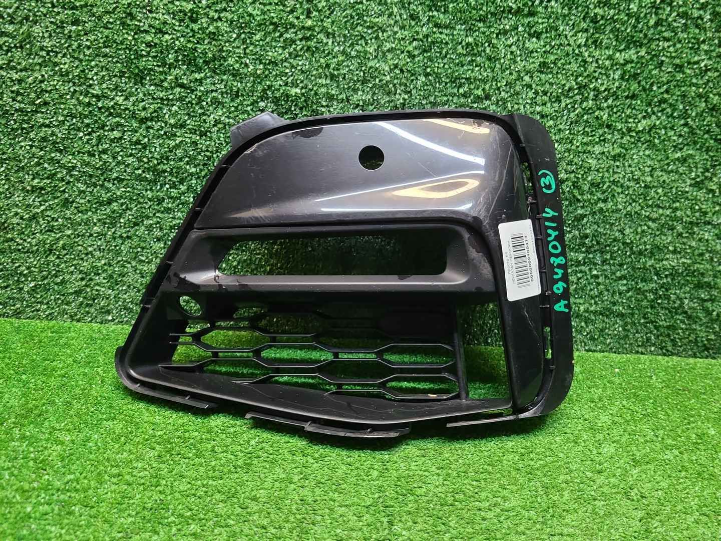 Решетка бампера левая BMW 3er G20 (18-22) M-paket