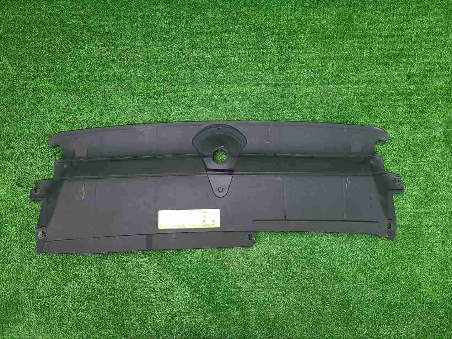 Кожух замка капота Audi A6 5 C8 (2018-2025)