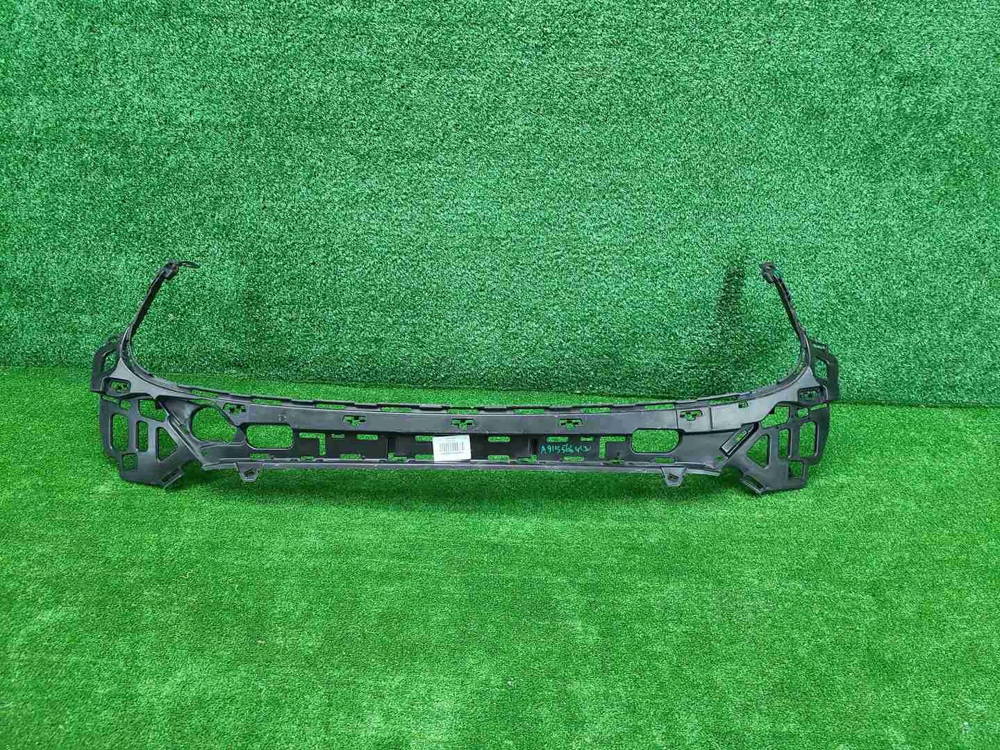 Кронштейн бампера Mercedes GLC X253 (19-22) AMG