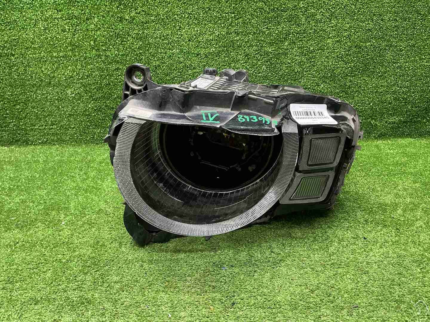 Битая Фара левая LR Defender 2 L663 (19-нв) LED