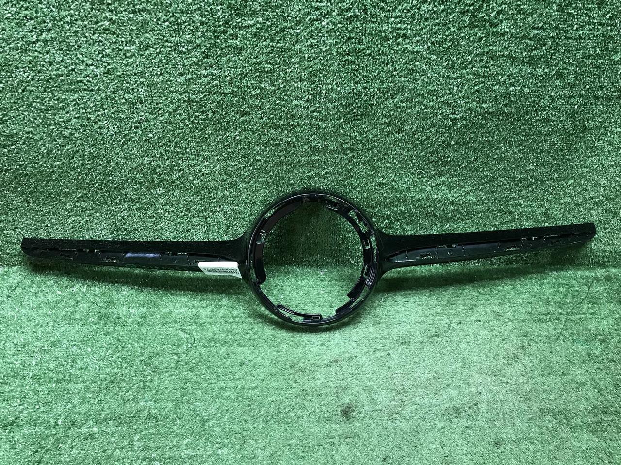 Накладка решетки радиат. Mercedes C w205 18-23 AMG