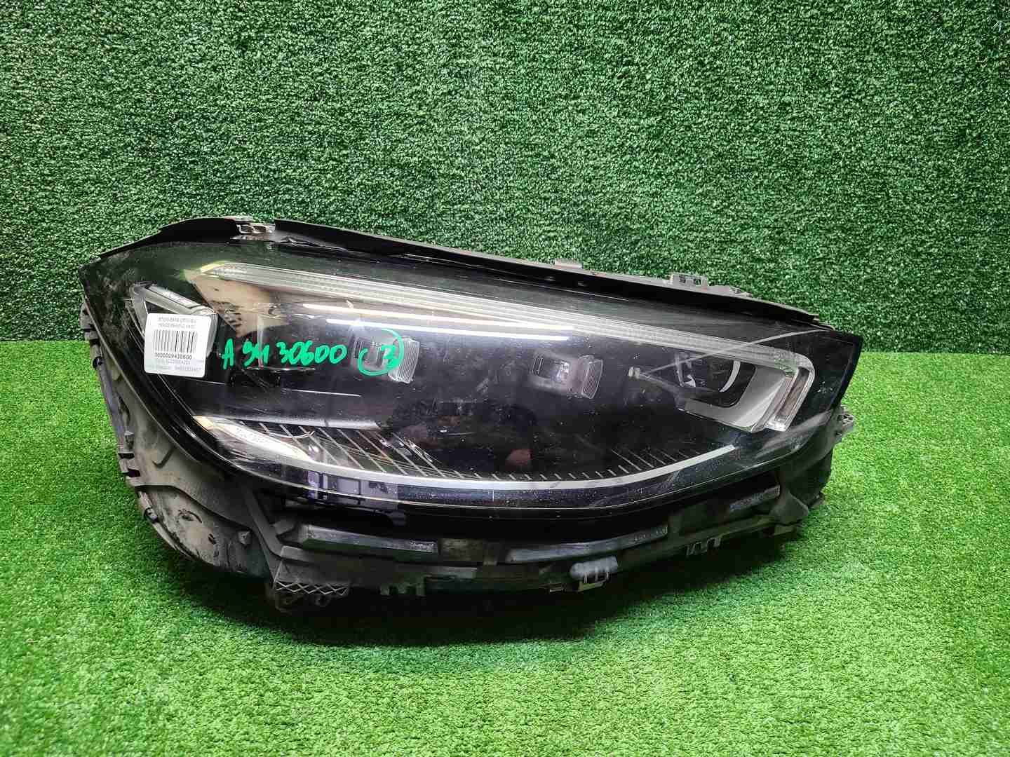 Фара правая Mercedes S W223 (20-нв) Multibeam LED