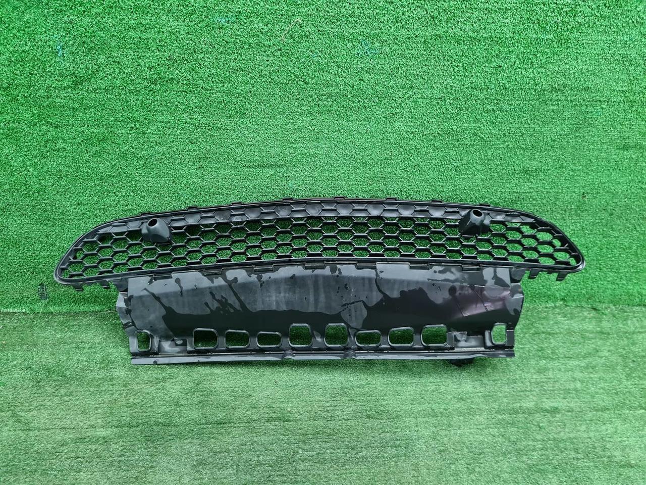 Решетка перед. бампера Mercedes GLE V167 18-24 AMG