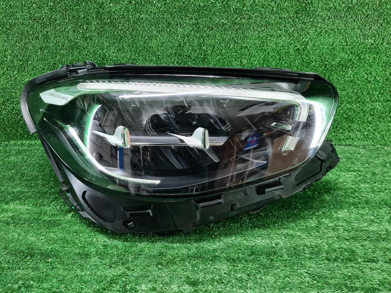 Фара правая Mercedes E W213 (2020-2023) LED