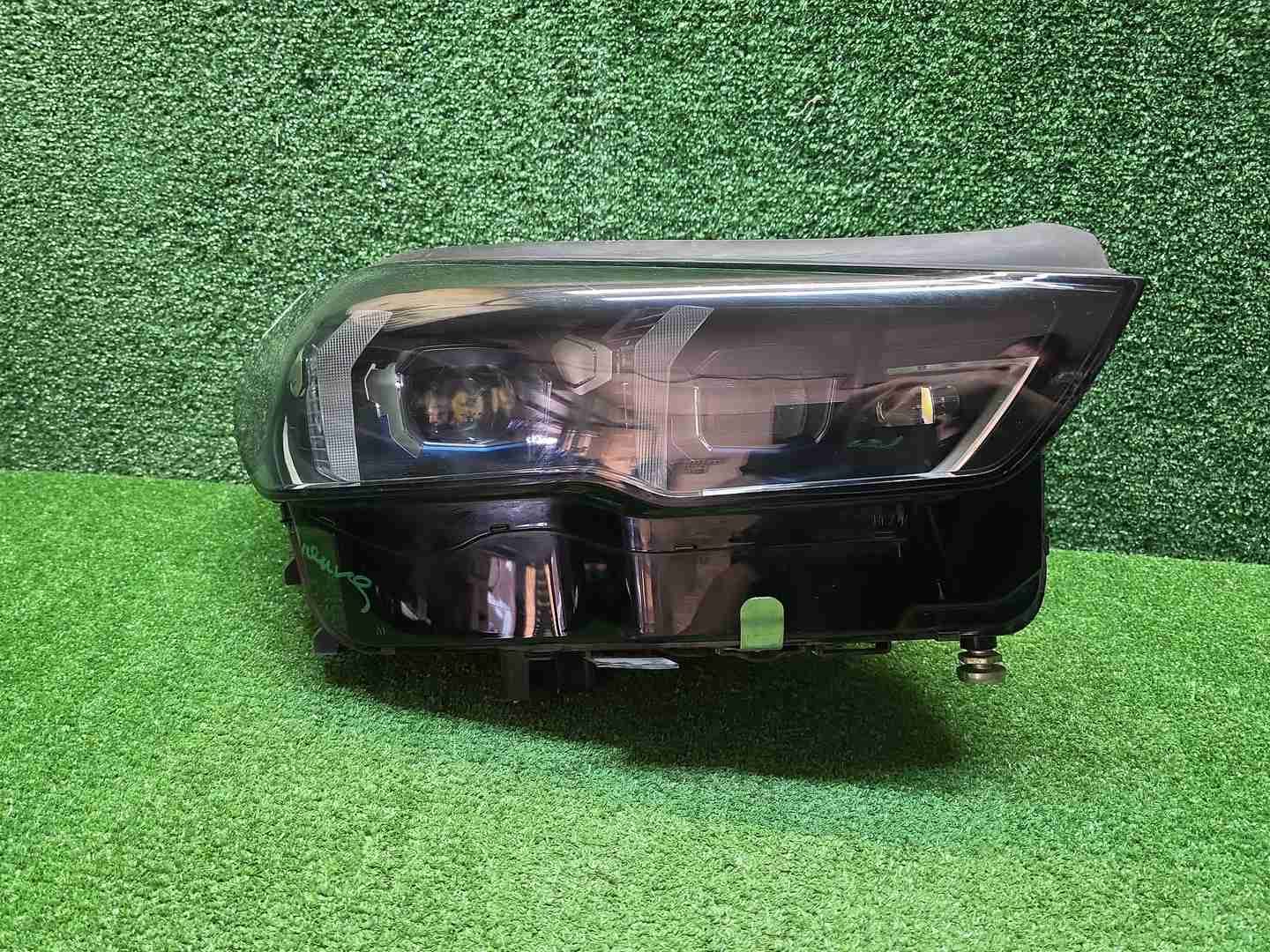 Фара правая BMW 5er G60 (2023-н.в.) LED
