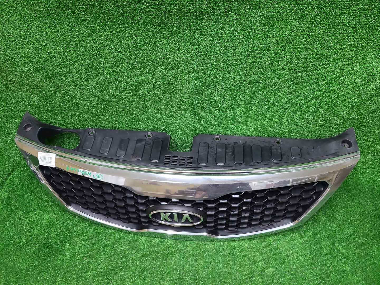 Решетка радиатора KIA Sorento 2 XM (2009-2012)