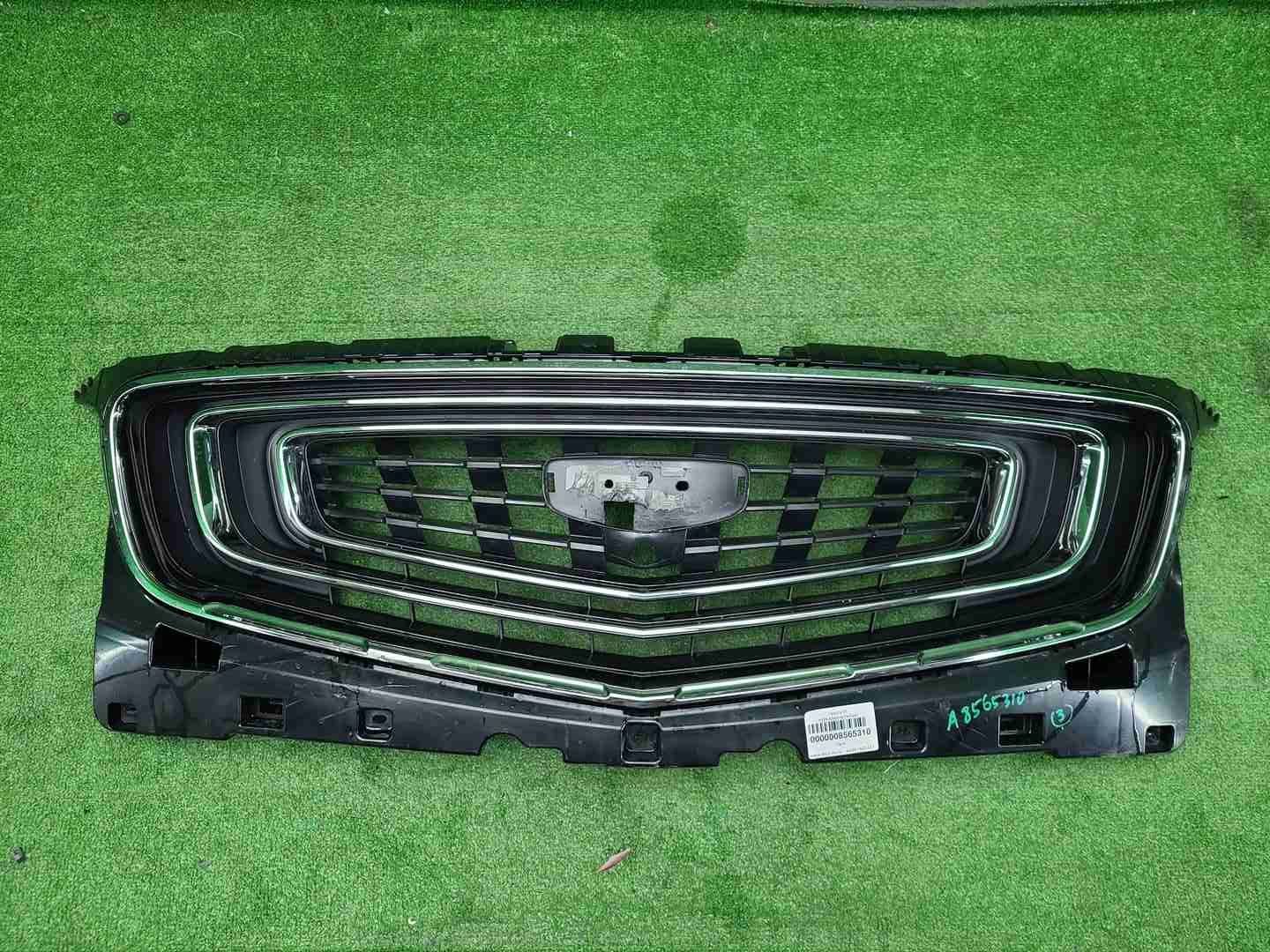 Решетка радиатора Geely Atlas Pro (2021-2025)