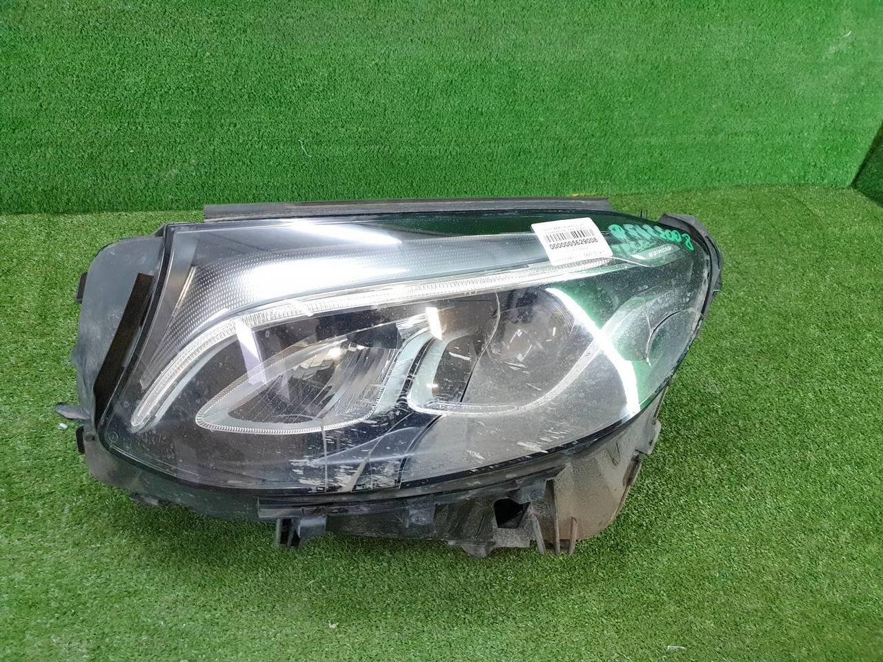 Битая Фара левая Mercedes GLC X253 (2015-2019) LED