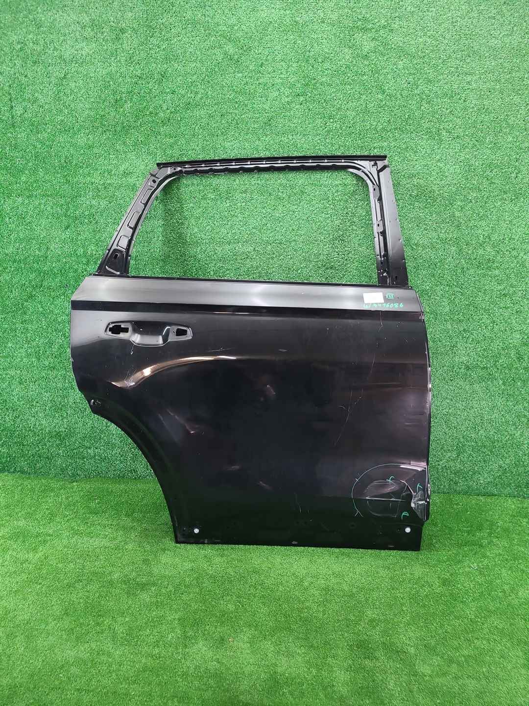 Дверь задняя правая Geely Monjaro (2021-н.в.)