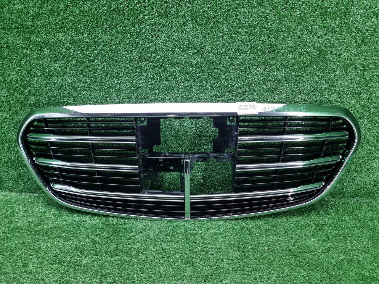 Решетка радиатора Mercedes S W223 (2020-н.в.)
