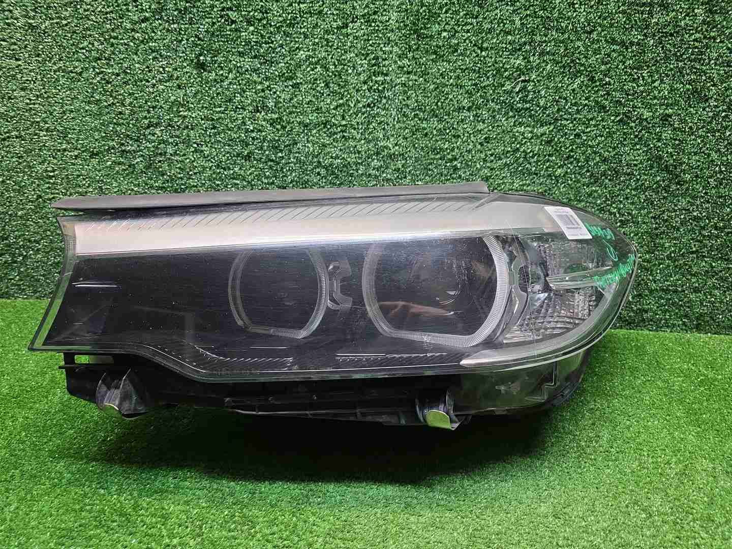 Фара левая BMW 5er G30 (2017-2020) LED