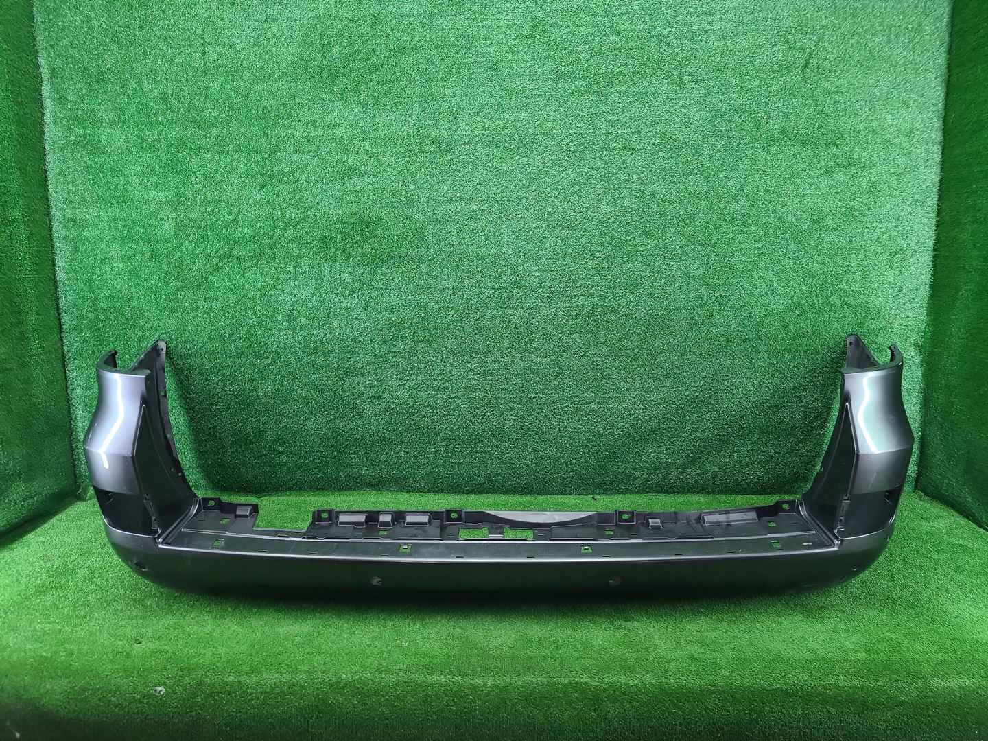 Бампер задний Toyota Land Cruiser 200 (2015-2021)