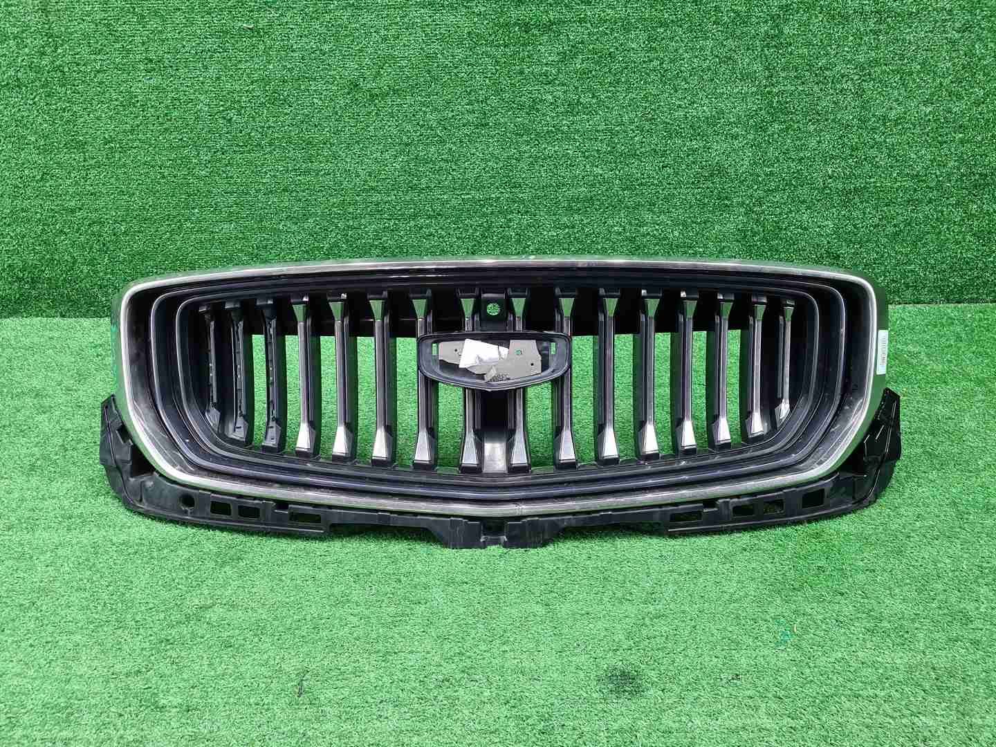 Решетка радиатора Geely Monjaro (2021-н.в.)