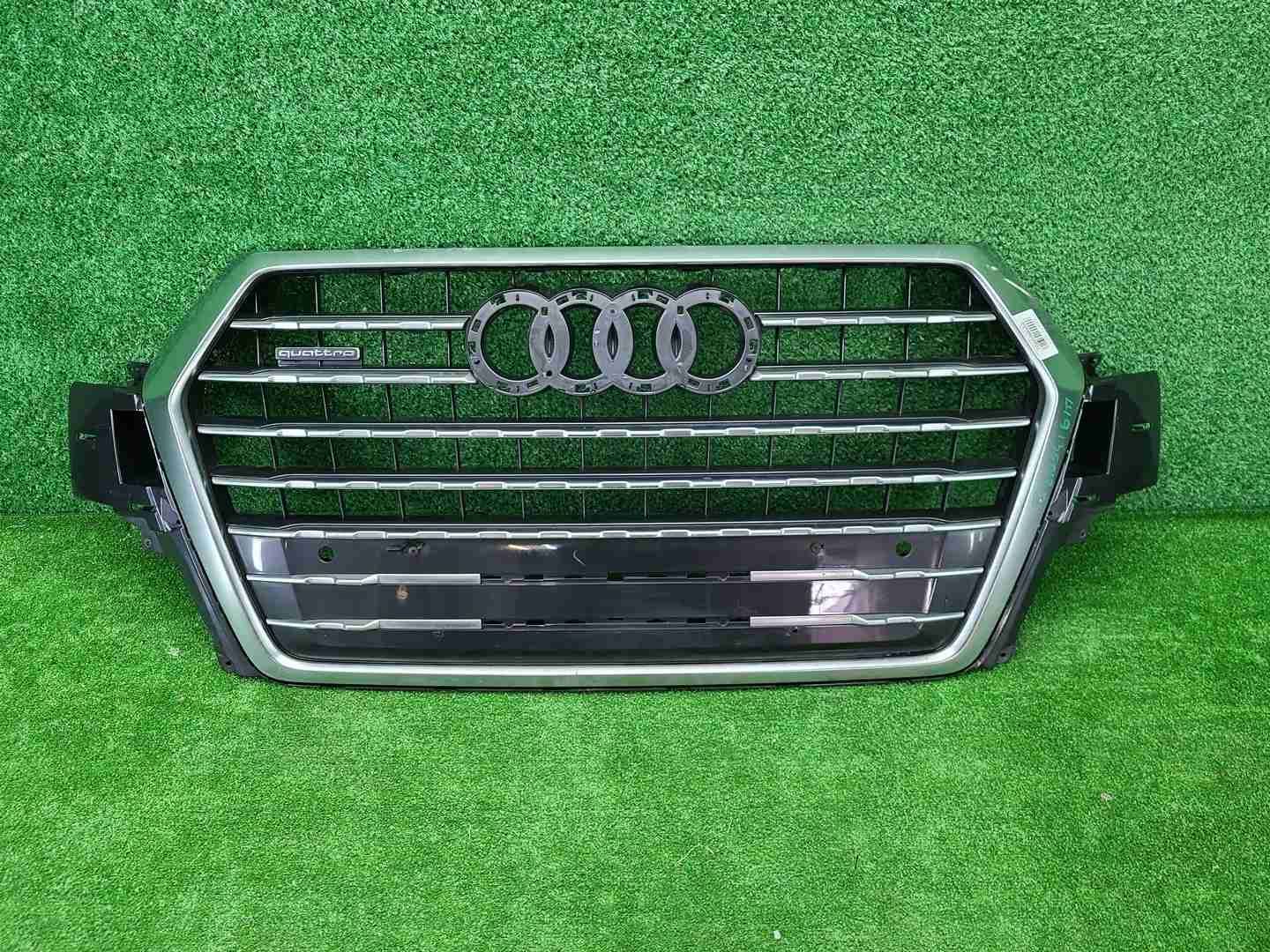 Решетка радиатора Audi Q7 4M 2 (2015-2019)