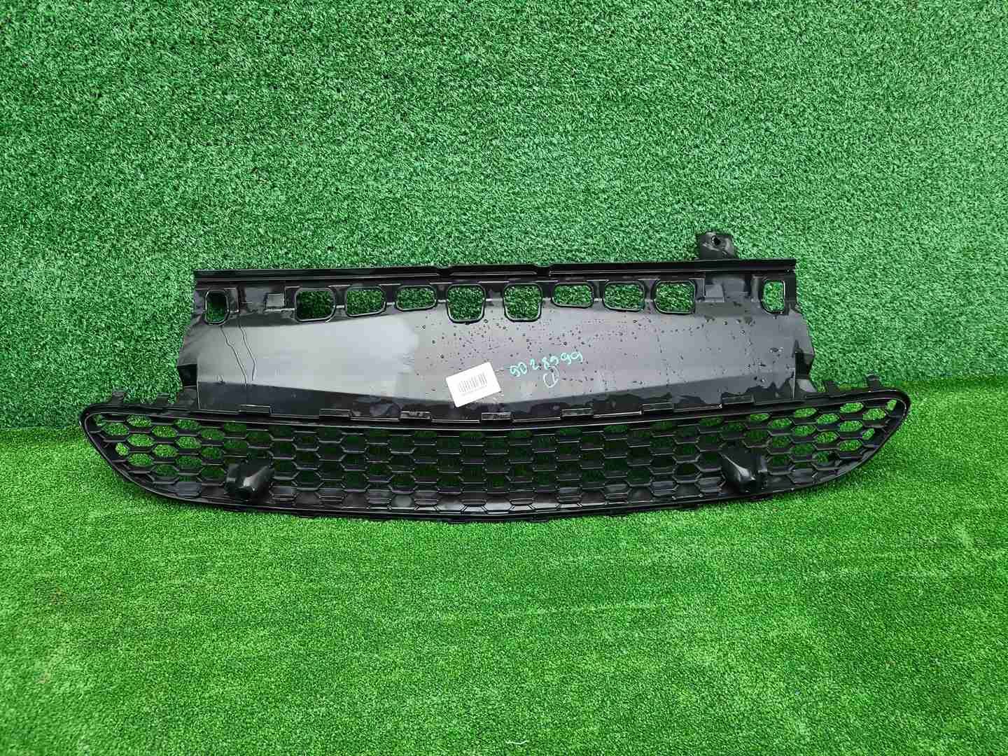 Решетка перед. бампера Mercedes GLE V167 18-24 AMG