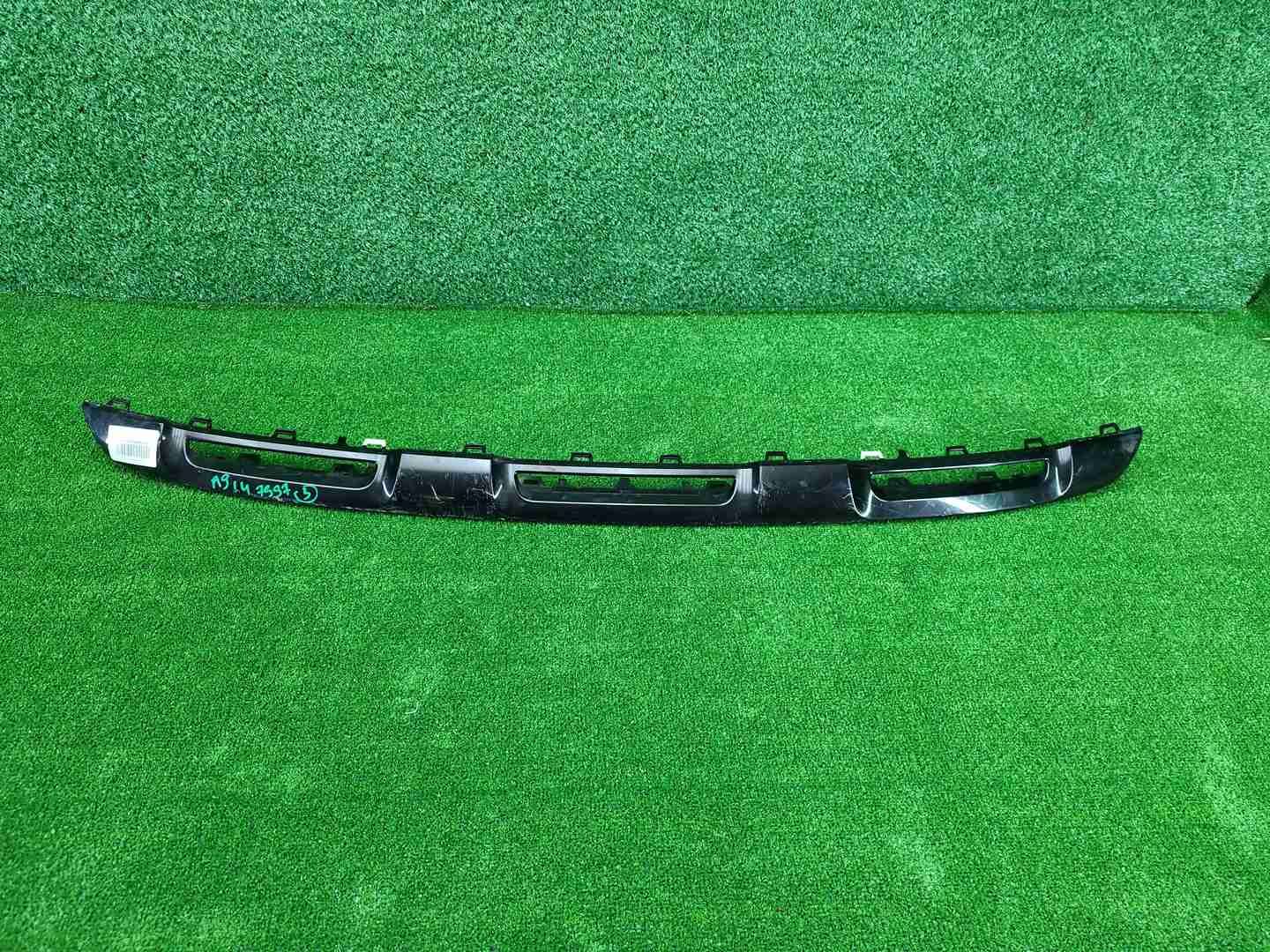 Молдинг бампера Mercedes GLS x167 (2019-2024) AMG
