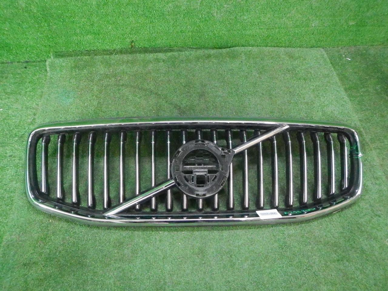 Решетка радиатора Volvo XC60 2 (2017-2021)