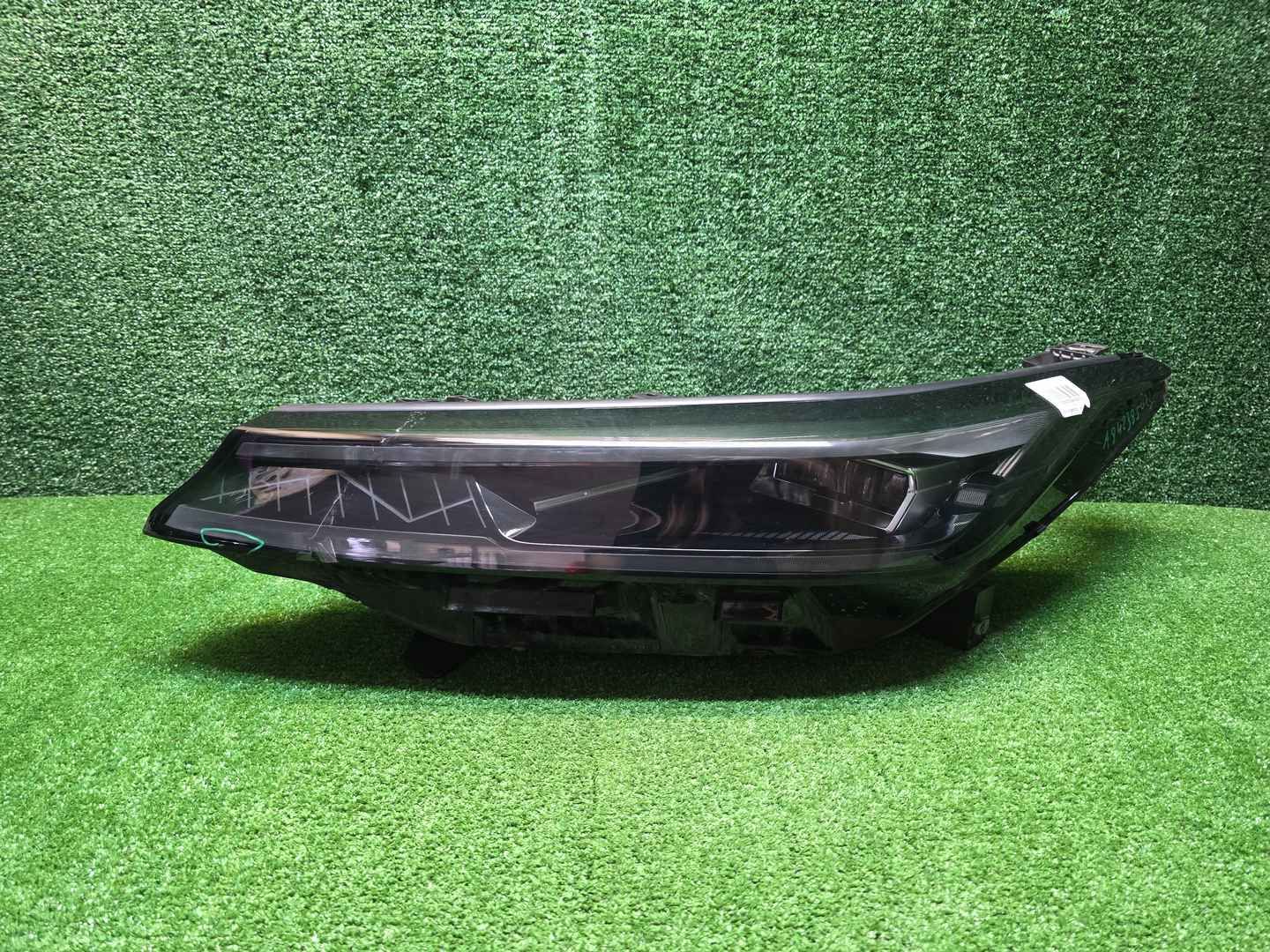 Фара левая Changan CS75 Plus 23-25