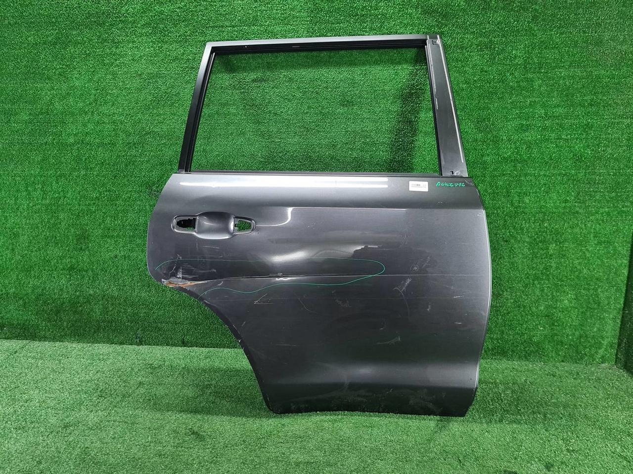 Дверь задняя правая Toyota Land Cruiser 200 15-21