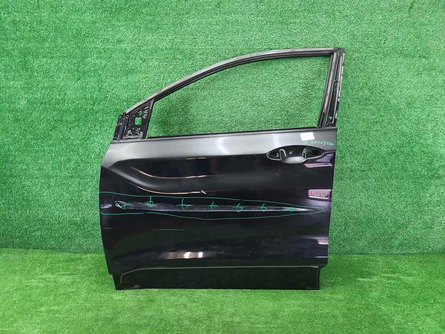 Дверь передняя левая Geely Coolray (2019-н.в.)