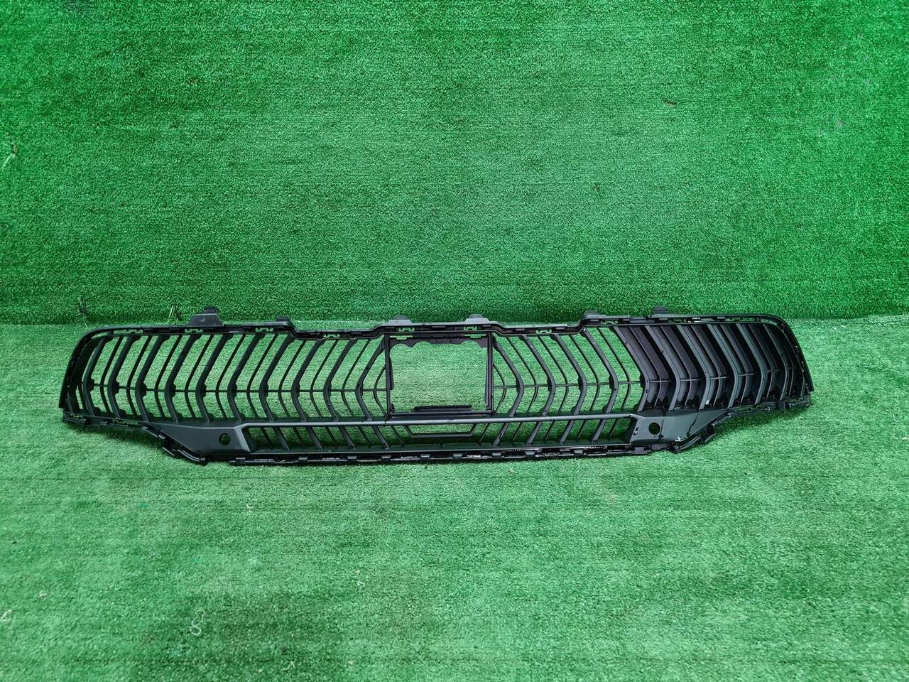 Решетка перед. бампера Citroen C5 Aircross (22-нв)