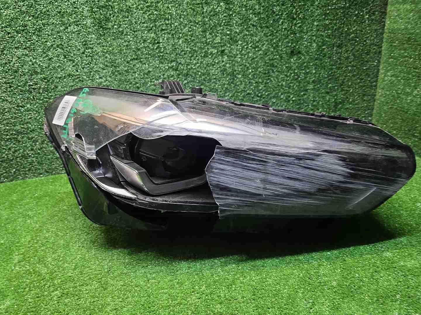 Битая Фара правая BMW X5 G05 X6 G06 (18-23) LED
