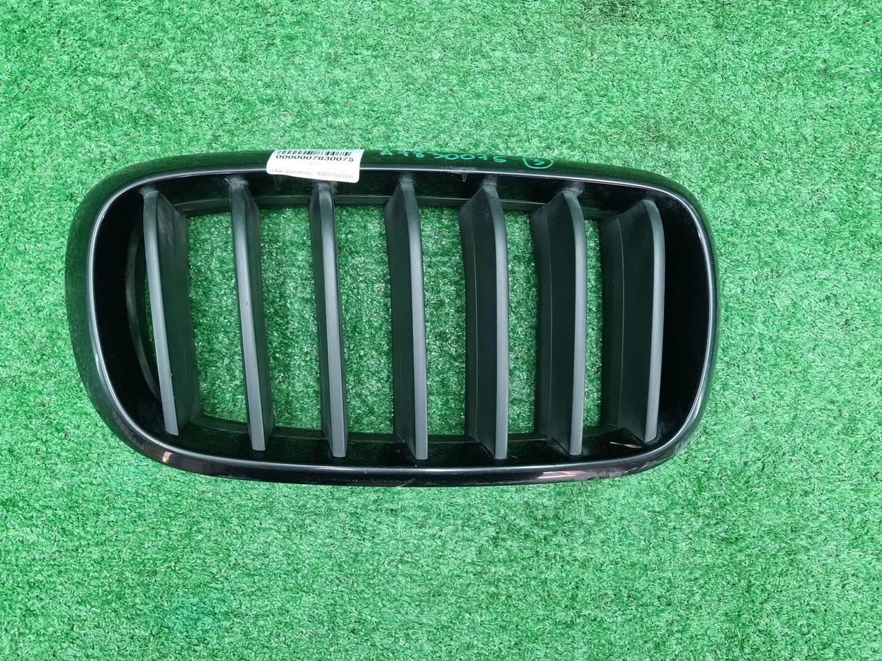 Решетка радиатора правая BMW X5 F15 X6 F16 (13-18)