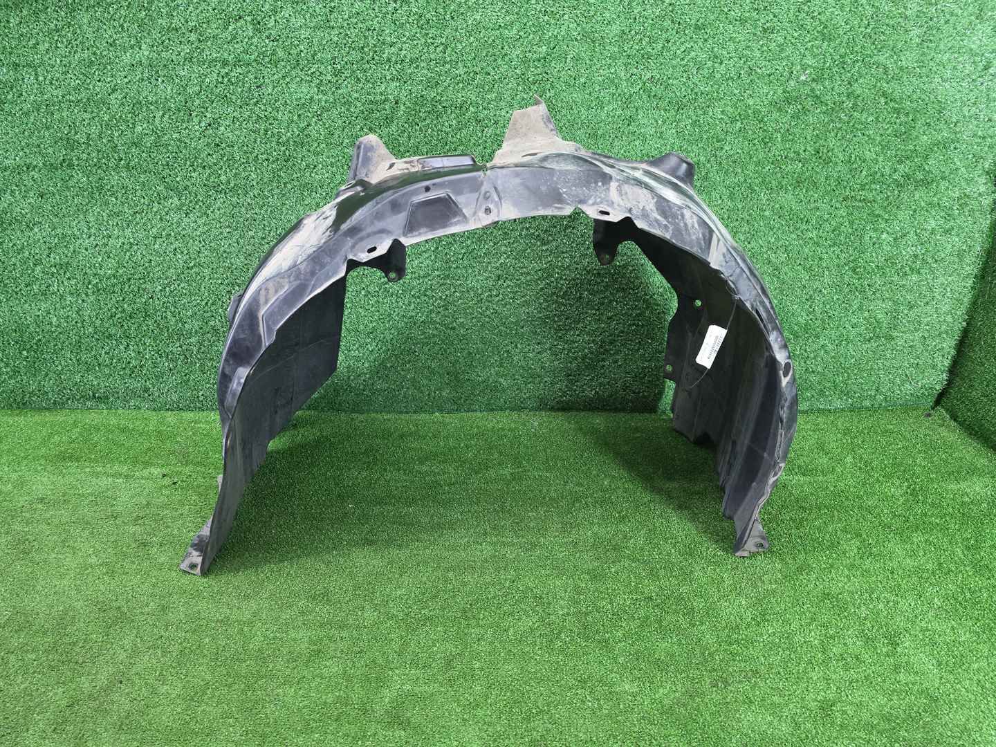 Подкрылок передний правый Toyota Camry xv70 17-24