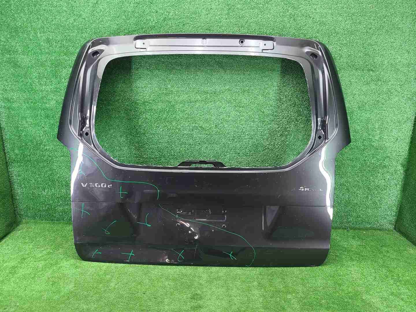 Крышка багажника Mercedes V W447 (2014-н.в.)