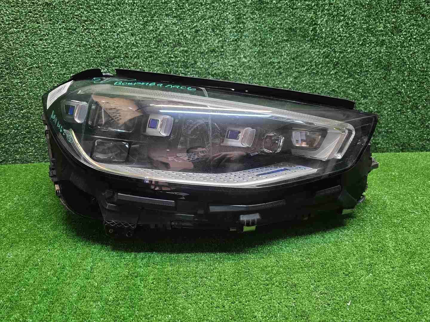 Фара правая Mercedes S W223 (20-нв) Digital Light